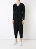 pleated long sleeve v-neck t-shirt