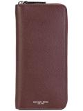 zipped wallet