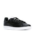 perforated detailing sneakers
