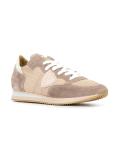 lateral patch sneakers