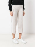 cropped joggeres