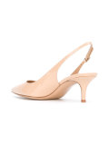 low heel pumps 