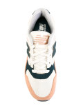 lateral patch sneakers