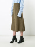 pleated skirt