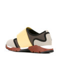 front strap sneakers