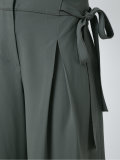 wide leg trousers