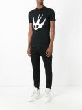 skull swallow T-shirt