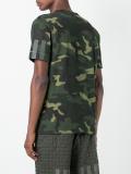 camouflage print T-shirt