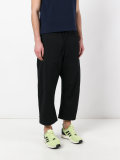 drop-crotch cropped sweatpants  