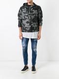 Sexy Twist distressed jeans