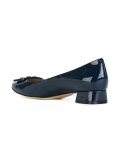 logo plaque pumps