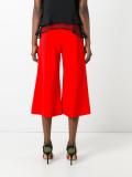 wide-legged cropped trousers