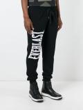 logo joggers