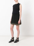 appliqué button top