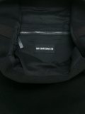 zipped shoulder bag 