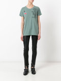 embellished patch T-shirt 