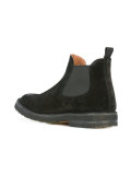 round-toe boots