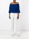 off-shoulders ruffled blouse