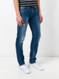 distressed skinny jeans