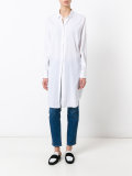 elongated shirt
