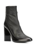 'Illusion' boots