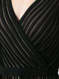 v neck sleeveless dress