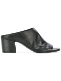 peet toe mules