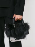 'Muffin Top' clutch