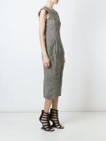 'Zip on the back'连衣裙