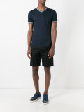contrast V-neck T-shirt