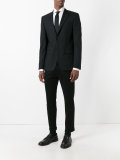 slim-fit shirt