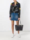 Turnlock chain tote