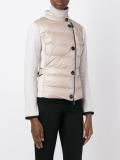 round neck buttoned jacket