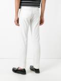 slim-fit jeans 