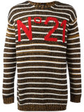 logo jumper 
