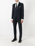 single breasted suit