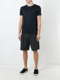 plain T-shirt 