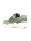 lace up trainers 