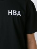 刺绣标志T恤