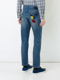 illustrate slim-fit jeans
