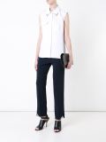 sleeveless shirt
