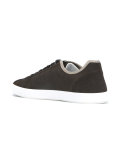 contrast trainers 