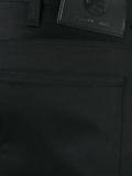 slim-fit jeans 