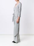 深v领晚礼服