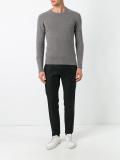 round neck jumper