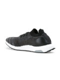 Ultra Boost Uncaged运动鞋