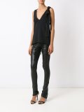 tie fastening top