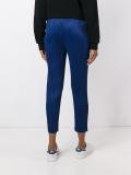 slim-fit cropped trousers