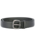 buckled belt 
