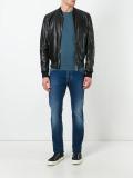 slim-fit jeans 